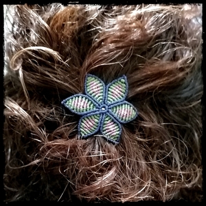 Κοκκαλάκι για τα μαλλιά, macrame λουλούδι - μοβ - κερωμένα κορδόνια, νήμα, μέταλλο, hair clips - 3