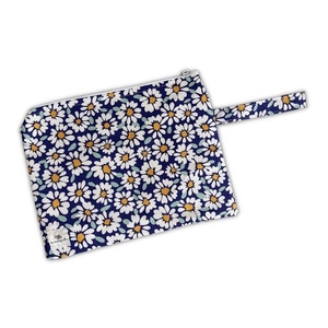 Little daisies pouch bag - ύφασμα, φλοράλ, all day, χειρός, μικρές