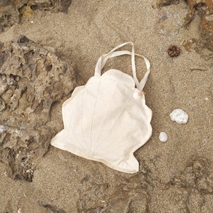 Scallop tote bag | βαμβακερή τσάντα σε σχήμα κοχυλιού - ύφασμα, ώμου, κοχύλι, all day, tote