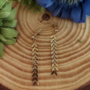 Σκουλαρίκια με αλυσίδα ψαροκόκαλο σε χρυσό χρώμα - ορείχαλκος, ατσάλι, κρεμαστά, καρφάκι, φθηνά
