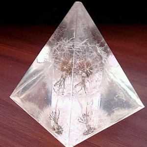 Πυραμίδα διακοσμητικό με πικραλίδα 6 εκ * 6 εκ. από υγρό γυαλί - ρητίνη, σπίτι, διακοσμητικά - 3