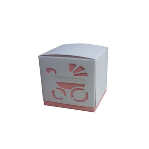 Χάρτινο κουτάκι για μπομπονιέρα (σετ 10 τεμ) άσπρο με σχέδιο ροζ καροτσάκι (6cmX6cm) - υλικά κατασκευών