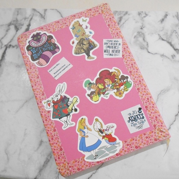 Σημειωματάριο με αυτοκόλλητα και washi tape Alice in Wonderland Hard Cover Notebook Journal - αυτοκόλλητα, δώρο έκπληξη - 2