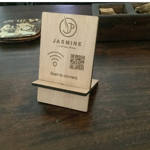 Ξύλινο Σταντ με WIFI QR CODE για Σπίτι , Κατάστημα, Καφετέρια, Γραφείο - personalised - 2