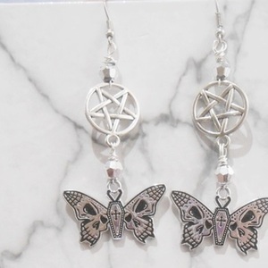 Σκουλαρίκια με charms, χάντρες και μεταλλικά στοιχεία Skull Butterfly Pentagram earrings - πεταλούδα, χάντρες, ατσάλι, μεταλλικά στοιχεία, κρεμαστά - 4