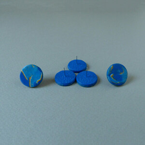 Μπλε καρφωτά σκουλαρίκια 2 cm - πηλός, καρφωτά, μικρά, καρφάκι - 2
