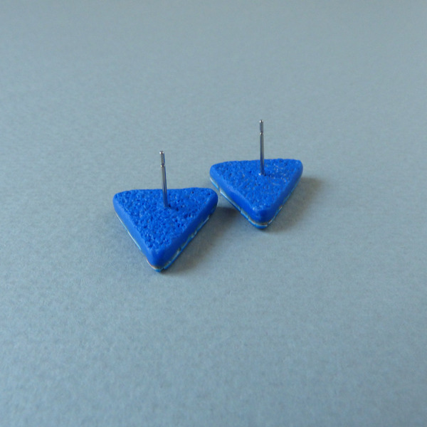 Μπλε τρίγωνα καρφωτά σκουλαρίκια 1,5 εκ. - πηλός, καρφωτά, μικρά, καρφάκι - 5