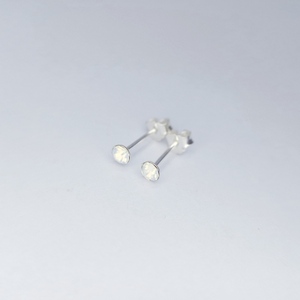 Μίνι ασημένια 925° σκουλαρίκια με λευκή ζιργκόν πετρούλα - στρας, ασήμι 925, καρφωτά, μικρά, φθηνά