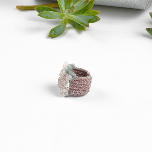 ATHINA MAILI - Υφαντό φαρδύ δαχτυλίδι με ημιπολύτιμες πέτρες ροζ χαλαζία - ημιπολύτιμες πέτρες, χειροποίητα, boho, μεγάλα - 5