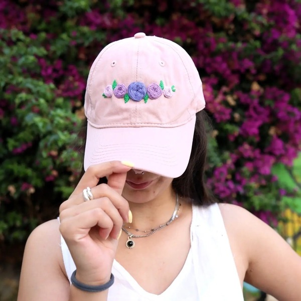 Καπέλο με κέντημα pastel ροζ - ύφασμα