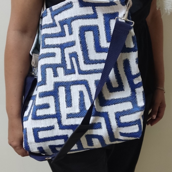 Τσάντα Ώμου Υφασμάτινη tote bag Λαβύρινθος Ασπρο-Μπλε - ύφασμα, ώμου, χιαστί, μεγάλες, tote - 5