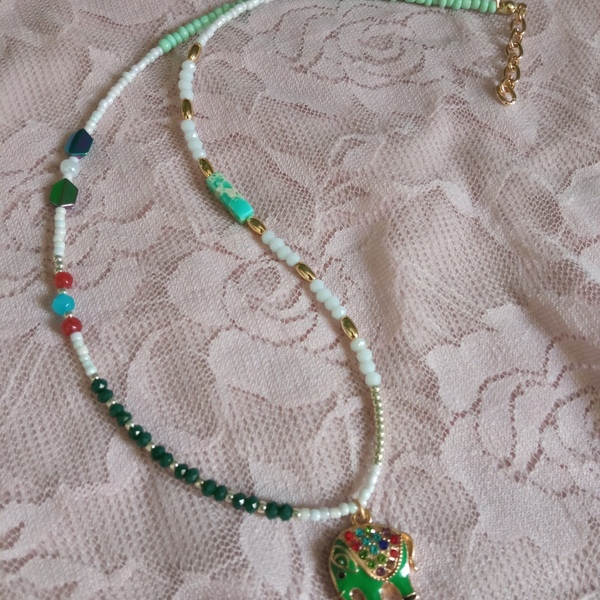 Κολιέ με πράσινο ελεφαντάκι - ημιπολύτιμες πέτρες, γυαλί, ορείχαλκος, ατσάλι - 2