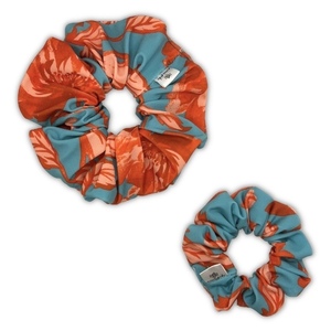 Petrol floral classic scrunchie - ύφασμα, φλοράλ, για τα μαλλιά, λαστιχάκια μαλλιών - 2