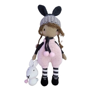 Κούκλα πλεκτή amigurumi "Little Lucy" με κουνελάκι (30cm) - λούτρινα, amigurumi, κουνελάκι, κούκλες, πλεχτή κούκλα