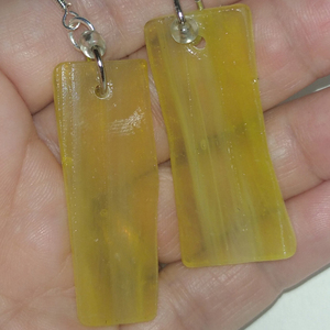 Μοναδικά σκουλαρίκια από γυαλί βιτρώ σε κίτρινο χρώμα - γυαλί, βιτρώ, κρεμαστά, μεγάλα, γάντζος - 3