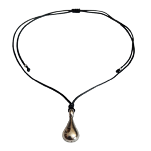 Cord necklace μαύρο με vintage μεταλλική σταγόνα, 34εκ. - ορείχαλκος, σταγόνα, minimal, κοντά, boho