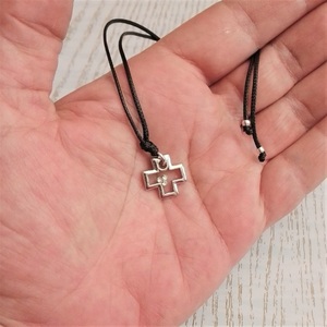 Cord necklace μαύρο με σταυρό και στρας, 33εκ. - στρας, ορείχαλκος, σταυρός, κοντά, boho - 5