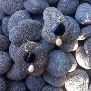 κρεμαστά σκουλαρίκια με μαύρο κρύσταλλο και πέρλα - γυαλί, κρεμαστά, πέρλες, γάντζος - 2
