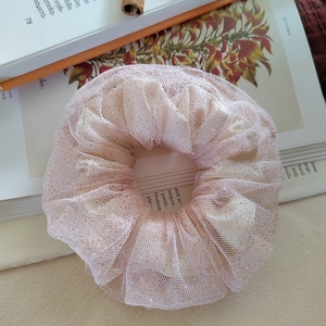 Δύο χειροποίητα double layer scrunchies με τούλι σε τερακότα και μπεζ χρώμα 2τμχ medium size q - ύφασμα, δώρο, λαστιχάκια μαλλιών - 4