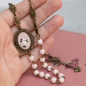 Vintage Rosary Necklace | Κολιέ από Μπρούντζο με Κρεμ Ημιπολύτιμες Πέτρες και Φλοράλ Σύνθεση (Πολυμερικός Πηλός, Μπρούντζος) (Μήκος 48cm + 5cm) - κοντά, λουλούδι, ροζάριο, μπρούντζος, αυξομειούμενα - 2