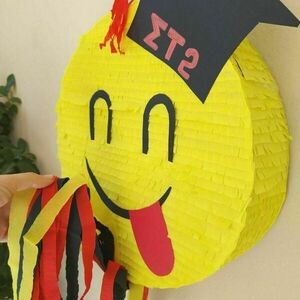 Χειροποίητη πινιάτα Emoji αποφοίτηση 2 - (38 εκ) - πινιάτες, αποφοίτηση - 2