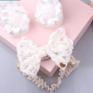 White Lace Baby Girl Headband and Socks - δώρα για μωρά, αξεσουάρ μωρού, αξεσουάρ μαλλιών