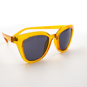 Γυαλιά ηλίου με οβάλ σχέδιο και 100% UV προστασία από τον ήλιο - αλυσίδες, γυαλιά ηλίου, κορδόνια γυαλιών, θήκες γυαλιών - 4