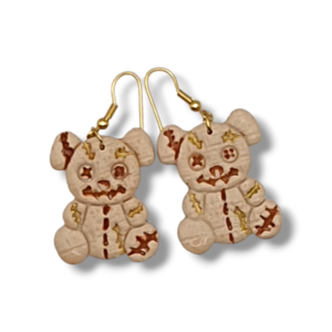 "Spooky Teddy Bear" I Χειροποίητα μοντέρνα κρεμαστά σκουλαρίκια από πολυμερικό πηλό 4,5 cm - χρώμα μπεζ - πηλός, μικρά, boho, κρεμαστά, γάντζος - 4