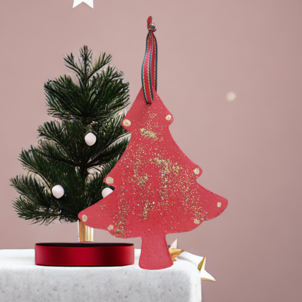 Χειροποίητο Χριστουγεννιάτικο στολίδι δέντρο κόκκινο με χρυσόσκονη. - ξύλο, νονά, μαμά, στολίδια, δέντρο - 2