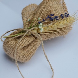 Μπομπονιέρα - λινάτσα με λουλούδια - γάμου - 2