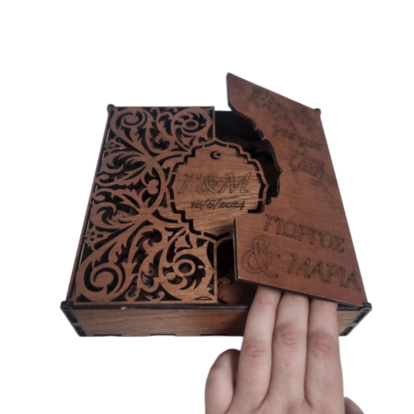Ξύλινο κουτί προσωποποιημένο χαραγμένο 15cm, σε φυσικό χρώμα ξύλου - ξύλο, κουτί - 4