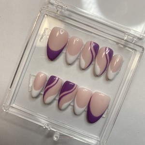 Press On Nails "Purple and white" - μακιγιάζ και νύχια