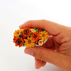 Μικρό βότσαλο με ανάγλυφα λουλούδια από πολυμερικό πηλό - πέτρα, πηλός, διακοσμητικές πέτρες, βότσαλα, πολυμερικό πηλό - 2