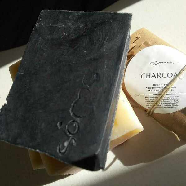 Soma Αctivated Charcoal Detoxifying Soap Bar Σαπούνι αποτοξίνωσης με ενεργό άνθρακα 100-130γρ - χεριού, προσώπου, σώματος
