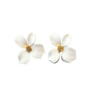 '' ALICE '''Σκουλαρίκια σε σχήμα λουλούδι σε χρώμα άσπρα μπορούν να φορεθούν και ως νυφικά - ορείχαλκος, λουλούδι, καρφωτά, boho, νυφικά