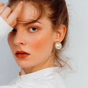 Vintage round earrings./Σκουλαρίκια vintage στρόγγυλα σε χρώμα μαύρο χρυσό και άσπρο - ορείχαλκος, καρφωτά, boho, πέρλες, μεγάλα - 3
