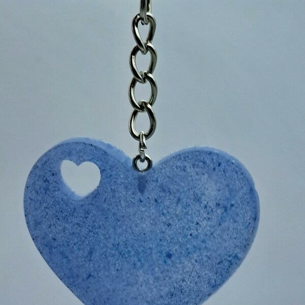Μπρελόκ μπλε καρδιά με λεπτομέρειες λευκού χρώματος από υγρό γυαλί 4,50cm x 3,50cm - καρδιά, ρητίνη, ζευγάρια, σπιτιού - 3