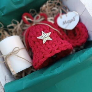Χριστουγεννιάτικο gift box 1 . Πλεκτή καμπάνα, μπρελόκ καρπού και αρωματικό κερί σόγιας. - νήμα, νονά, μαμά, δασκάλα, σετ δώρου - 5