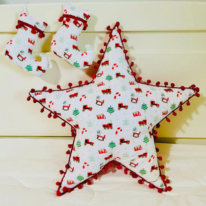 Χριστουγεννιάτικο σετ, μαξιλάρι αστέρι + 2 στολίδια μπότες ξωτικού - ύφασμα, αστέρι, λευκά είδη, νονά