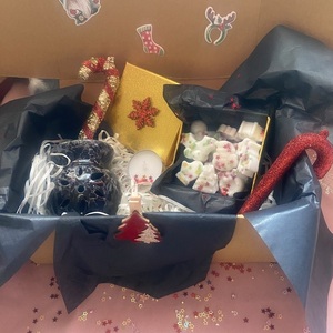 Mini gift box με αρωματιστη, ρεσω, και κουτι με wax melts - αρωματικά κεριά, δώρα γενεθλίων, κεριά, δώρα για γυναίκες
