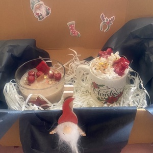 Gift box ποτυρι με κερι σογιας με αρωμα μελομακαρονο και μικρη κουπα με αρωμα τσουρεκι - αρωματικά κεριά, κεριά, δώρα για γυναίκες