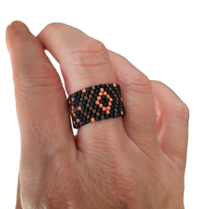 Δαχτυλίδι από γυάλινες χάντρες Miyuki Delica Rose Gold - Black - γυαλί, γεωμετρικά σχέδια, miyuki delica, σταθερά, φθηνά - 3