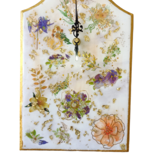 Χειροποίητο ρολόι τοίχου με βάση mdf, σχεδιασμό με υγρό γυαλί, απεικόνιση λουλουδιών και φύλλα χρυσού - ξύλο, γυαλί, τοίχου