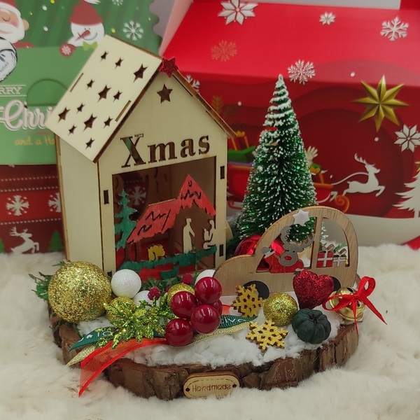 Χειροποίητο ξύλινο διακοσμητικό με σπιτάκι, αυτοκινητάκι, έλατο και διακοσμητικά σε κορμό δέντρου 15cm - ξύλο, σπίτι, διακοσμητικά, χριστουγεννιάτικα δώρα - 3