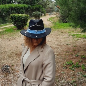Black modern hat - ζωγραφισμένα στο χέρι, τσόχα, χειροποίητα, καπέλο - 5