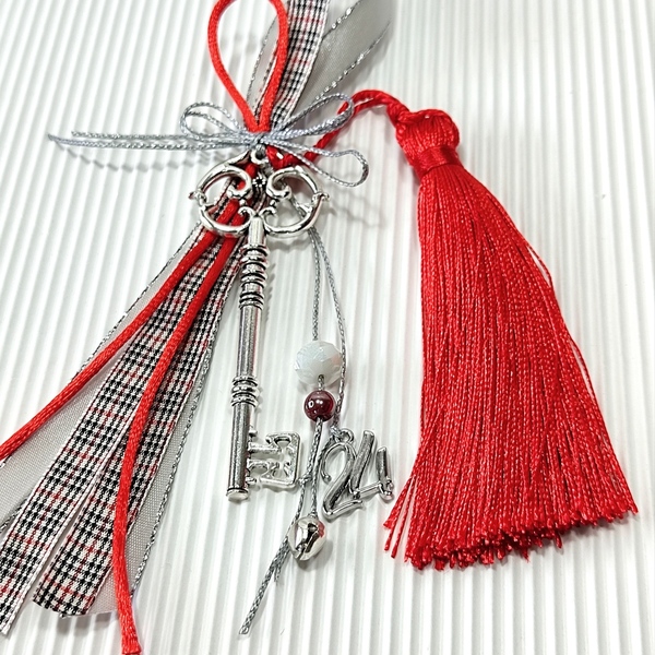 Γούρι 2024 μεταλλικό κλειδί κόκκινη φούντα - κλειδί, μέταλλο, διακοσμητικά, χριστουγεννιάτικα δώρα, γούρι 2024 - 3