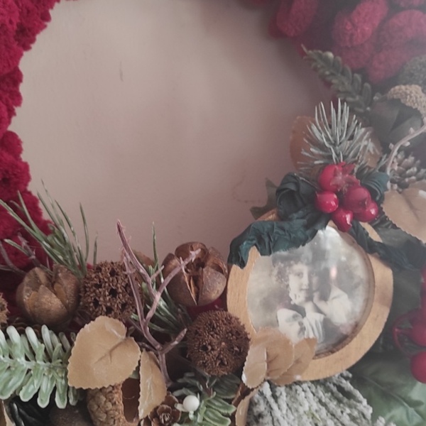 Χριστουγεννιάτικο στεφάνι 35 εκ. με νήμα puffy σε βάση από μπαμπού - στεφάνια, χριστουγεννιάτικα δώρα - 3