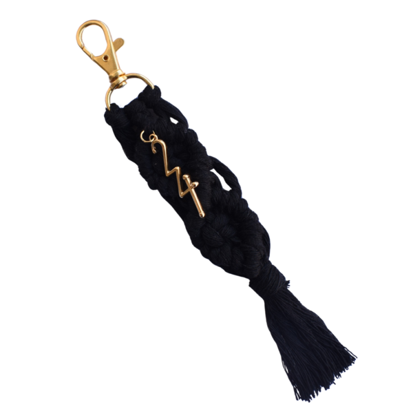 Γούρι μπρελόκ κλειδιών μακραμέ μαύρο με χρυσό μπρελόκ από βαμβακερό νήμα 18cm - νήμα, αξεσουάρ, πλεκτά μπρελόκ, γούρι 2024 - 2