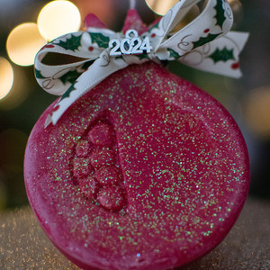 Κερί Σόγιας Ρόδι Γούρι 2023 75γρ Με Άρωμα Μελομακάρονο - αρωματικά κεριά, χριστουγεννιάτικα δώρα