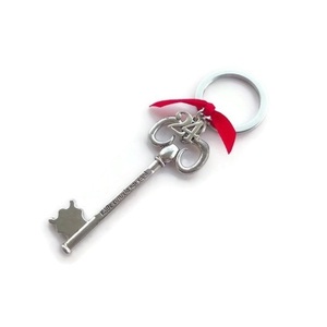 Γούρι μπρελόκ με κλειδί με ευχές μεταλλικό 7,6 εκ ασημί - κλειδί, μεταλλικό, γούρια, αυτοκινήτου, σπιτιού